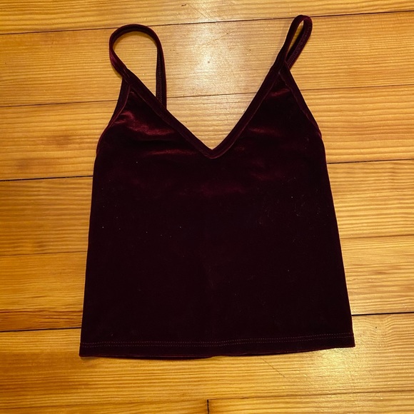 (sold) BRANDY MELVILLE TOP - Picture 2 of 3